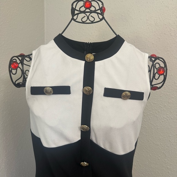 SHEIN Black and White Buttoned Bodycon Dress - Picture 2 of 9